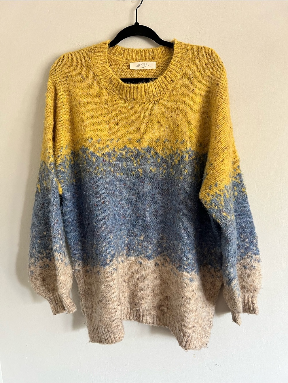 A Beautiful Soul Crewneck Fuzzy Sweater Sz Large